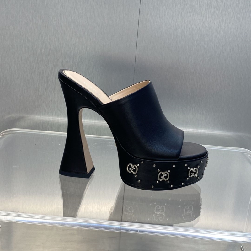 Gucci Heeled Shoes